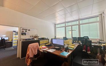 Bureau - image - 8