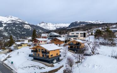 Chalet 15.5 pièces - image - 1