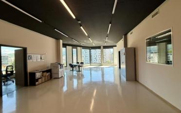 Bureau 7 pièces - image - 2