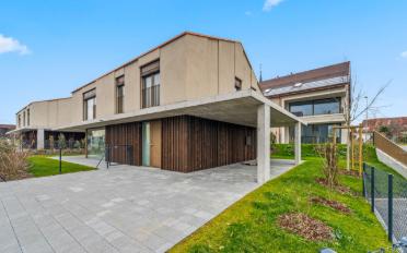 Villa 6.5 pièces - image - 1