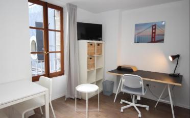 Furnished flat 1.5 rooms - image - 1