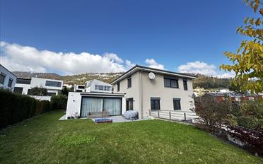 Villa 8.5 Zimmer - image - 1