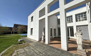 Villa 9 pièces - image - 3