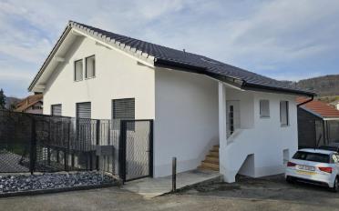 Einfamilienhaus 7.5 Zimmer - image - 1