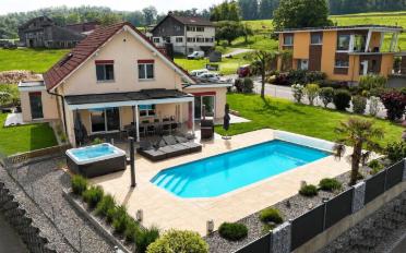 Einfamilienhaus 6.5 Zimmer - image - 1