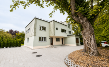 Einfamilienhaus 10 Zimmer - image - 1