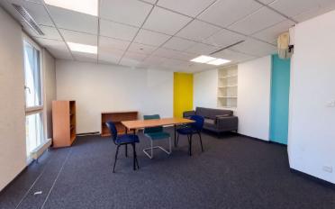 Bureau - image - 11