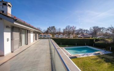 Villa 7.5 pièces - image - 1