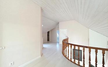 Villa 8.5 pièces - image - 12