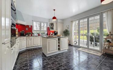 Einfamilienhaus 9.5 Zimmer - image - 2