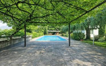 Single house 12 rooms - image - 1