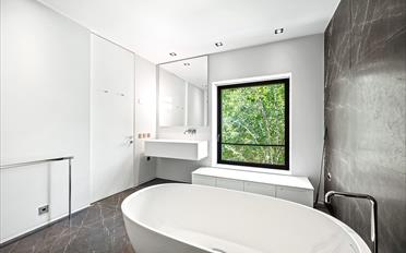 Single house 10 rooms - image - 8