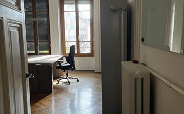 Bureau - image - 9