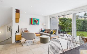 Bifamiliar house - image - 2