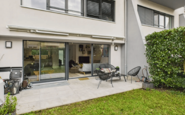 Bifamiliar house - image - 12