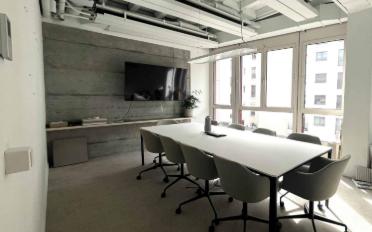 Office - image - 1