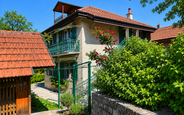 Villa 10.5 pièces - image - 2
