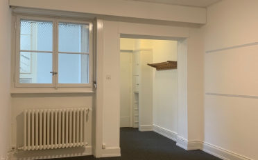 Office - image - 1