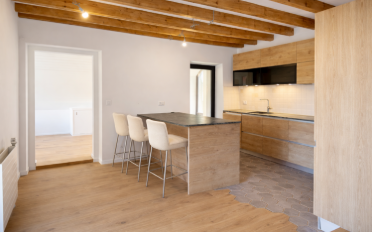 Apartment 7 rooms - image - 2