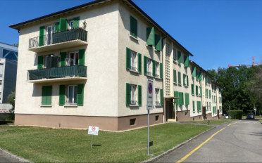 Place à motos extérieure - image - 2