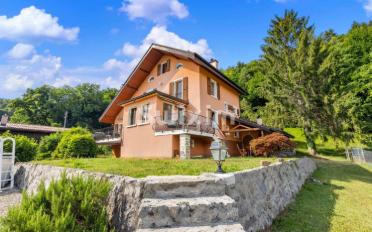 Villa 6.5 Zimmer - image - 1