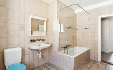 Apartment 4 rooms - image - 9