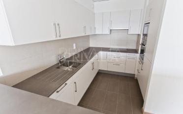 Apartment 4 rooms - image - 2