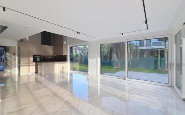 Row house 7 rooms - image - 2