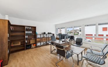 Office - image - 7