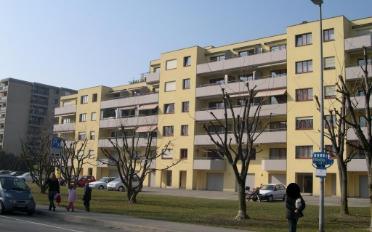 offener Parkplatz - image - 1