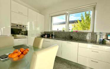 Einfamilienhaus 7.5 Zimmer - image - 4