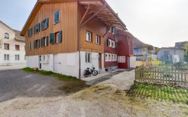 Residential building 13 rooms - image - 1