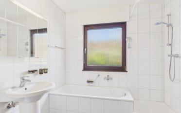 Einfamilienhaus 3.5 Zimmer - image - 12