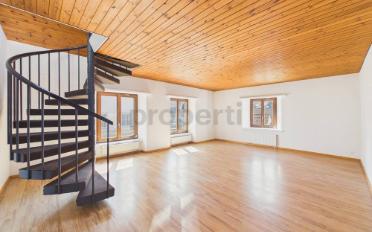 Wohngebäude 8.5 Zimmer - image - 2