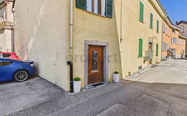 Maison contiguë 2 pièces - image - 1