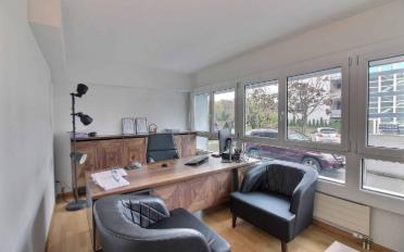Bureau - image - 2
