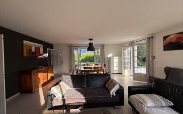 Villa - image - 3