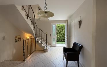 Villa - image - 9