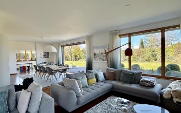 Villa - image - 4