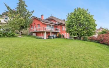 Einfamilienhaus 8.5 Zimmer - image - 1
