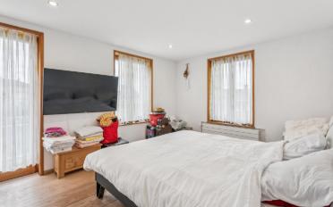 Einfamilienhaus 8.5 Zimmer - image - 4