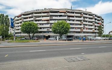 offener Parkplatz - image - 3