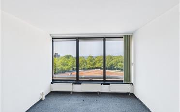 Office - image - 9
