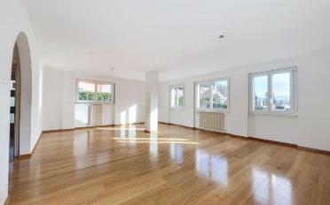 Villa 6.5 Zimmer - image - 1