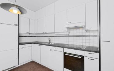 Apartment 4 rooms - image - 3