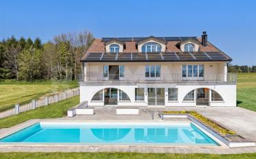 Villa 13 pièces - image - 1