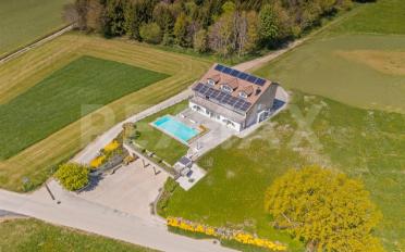 Villa 13 pièces - image - 1