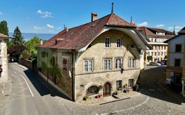 Maison 13 pièces - image - 2