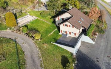 Villa 7.5 pièces - image - 1