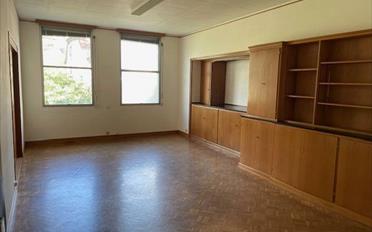 Bureau - image - 1